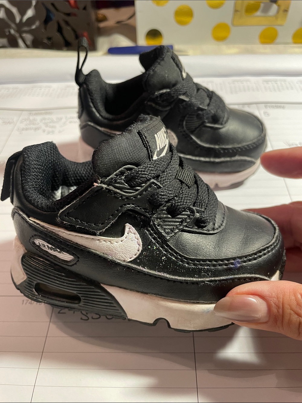 Nike toddler Black and White Mini Air Max Sneakers